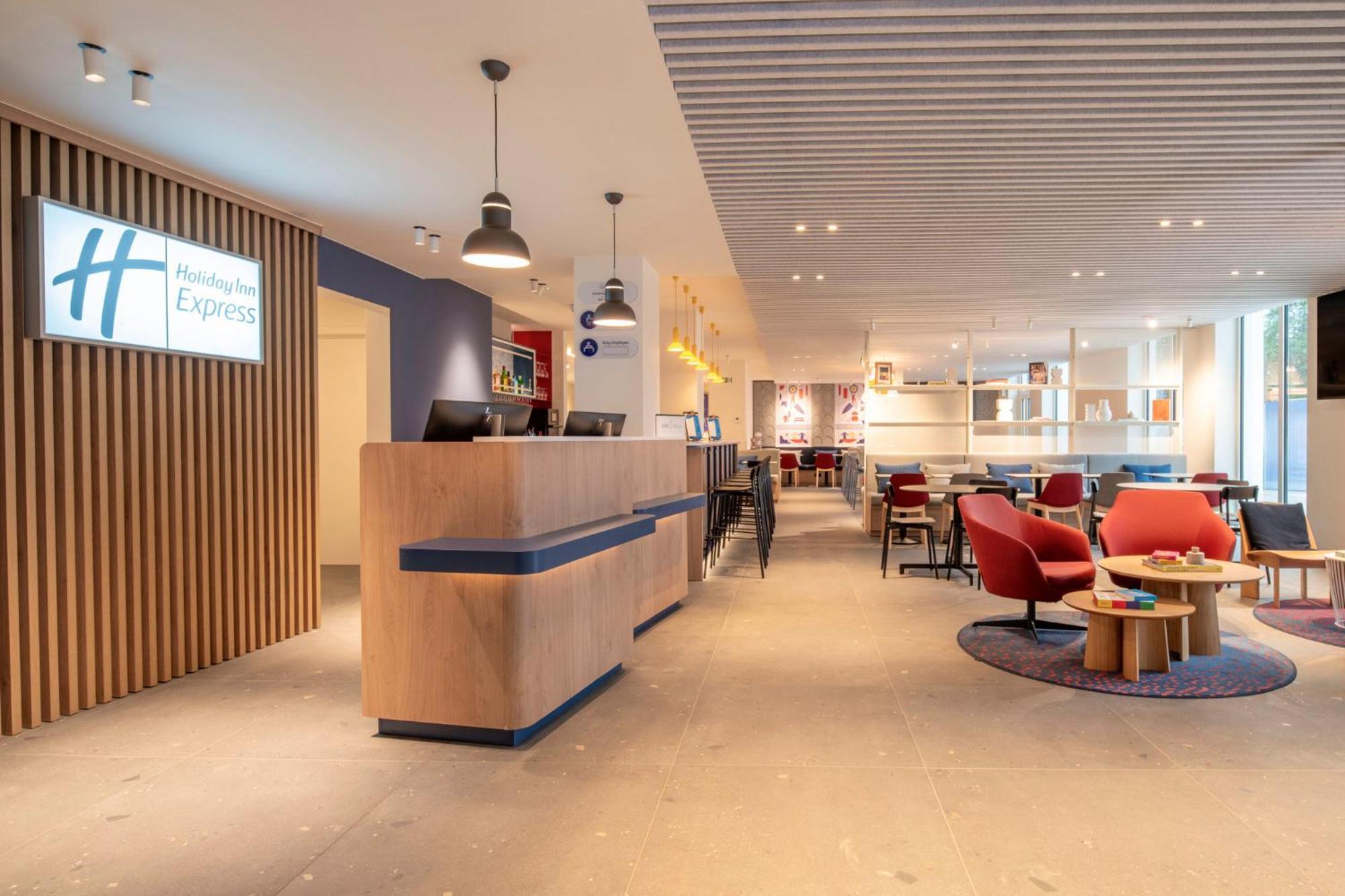 Holiday Inn Express & Suites Ghent, An Ihg Hotel Buitenkant foto